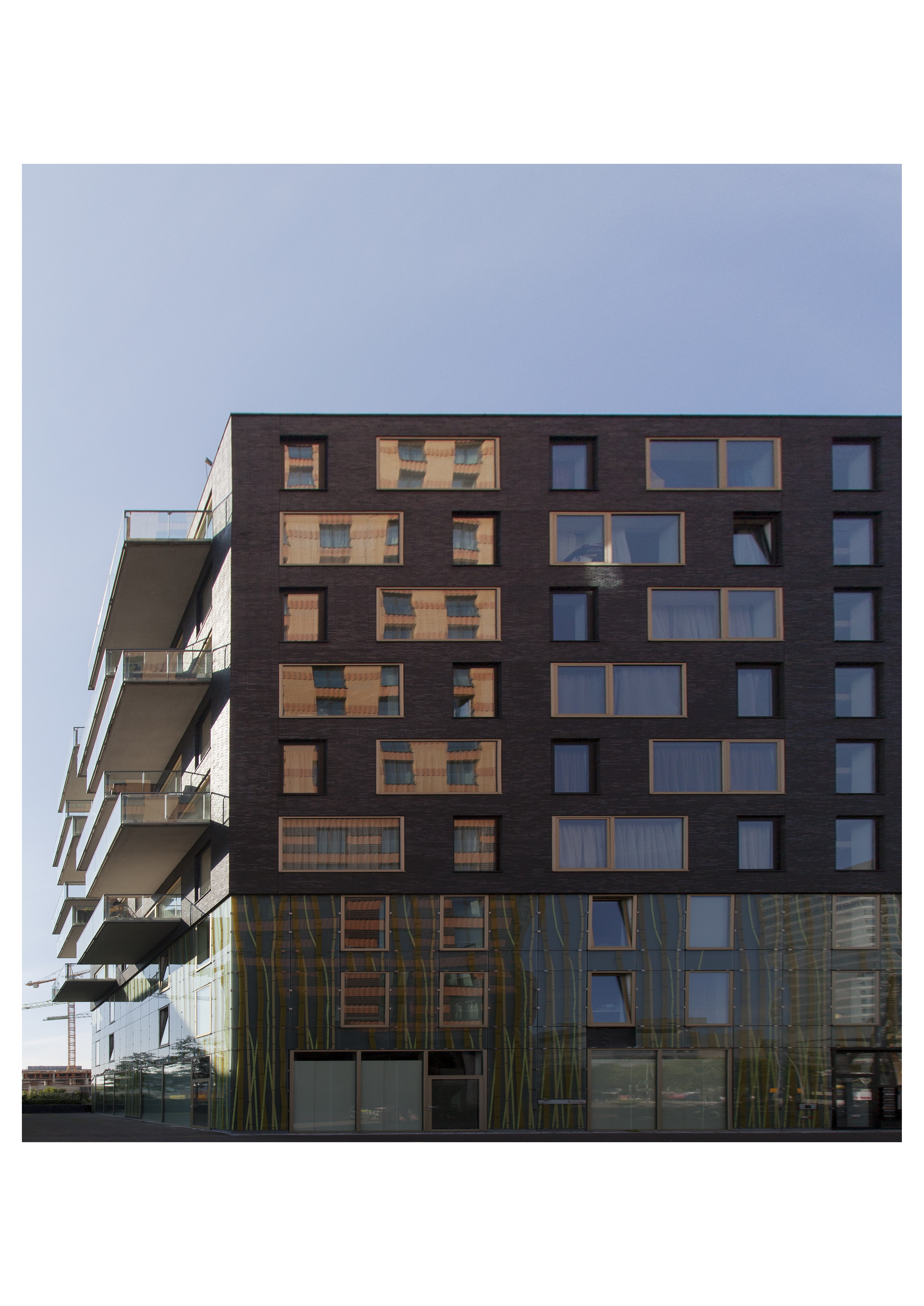 Zuidas gebouw met spiegelinb